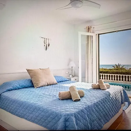 Exclusive Stunning Views Pool Fira (Santorini)