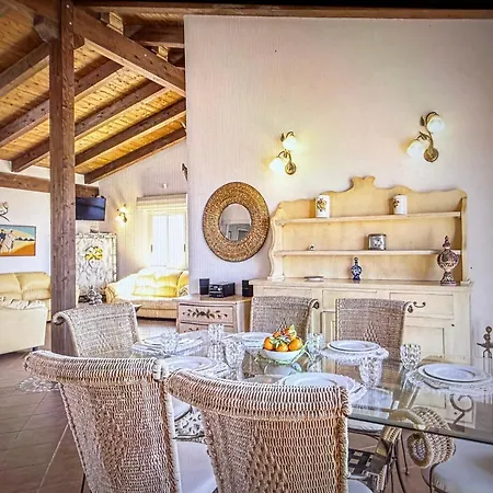 Villa Exclusive Stunning Views Pool